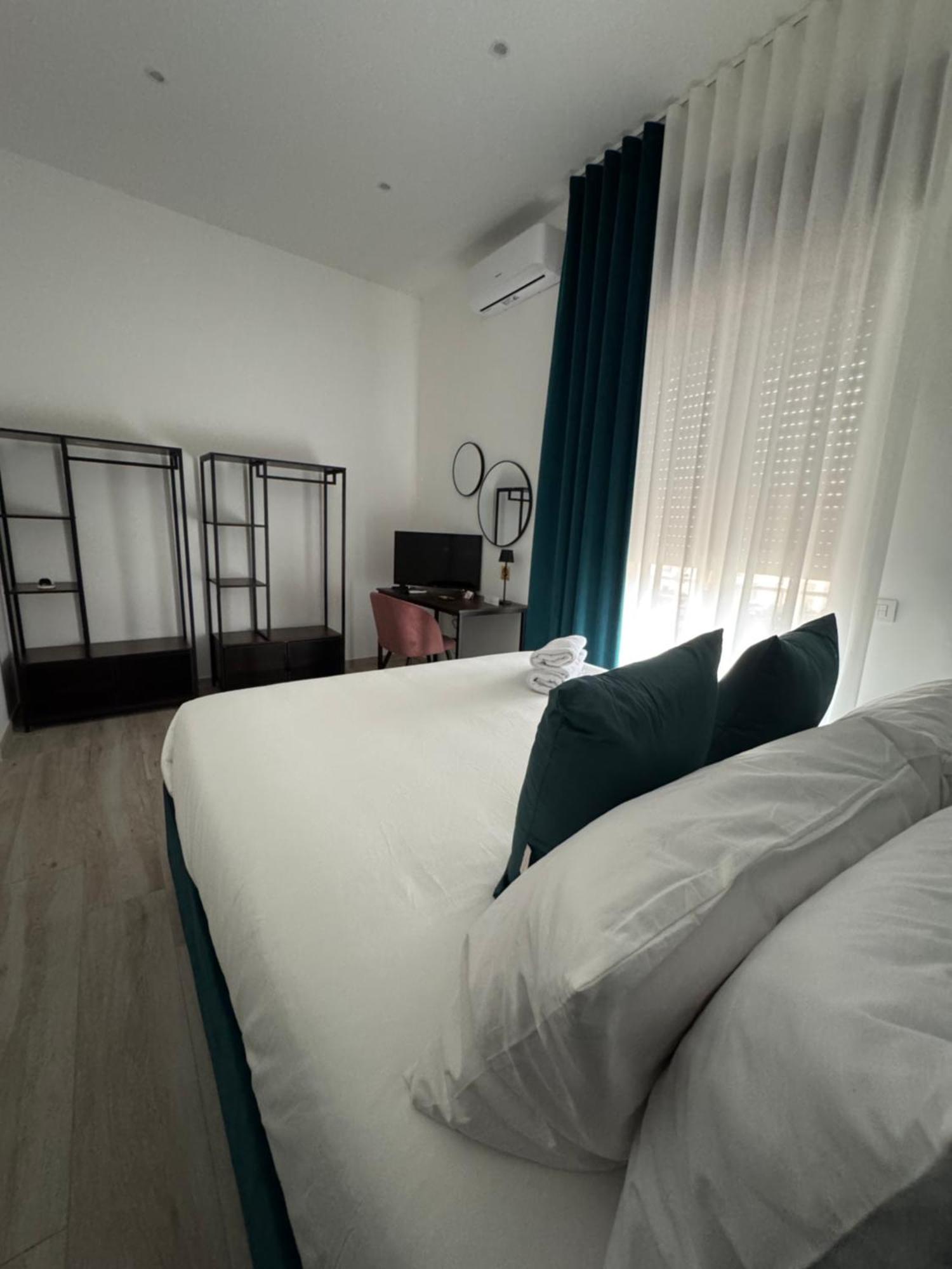 Isabel House Apartment *