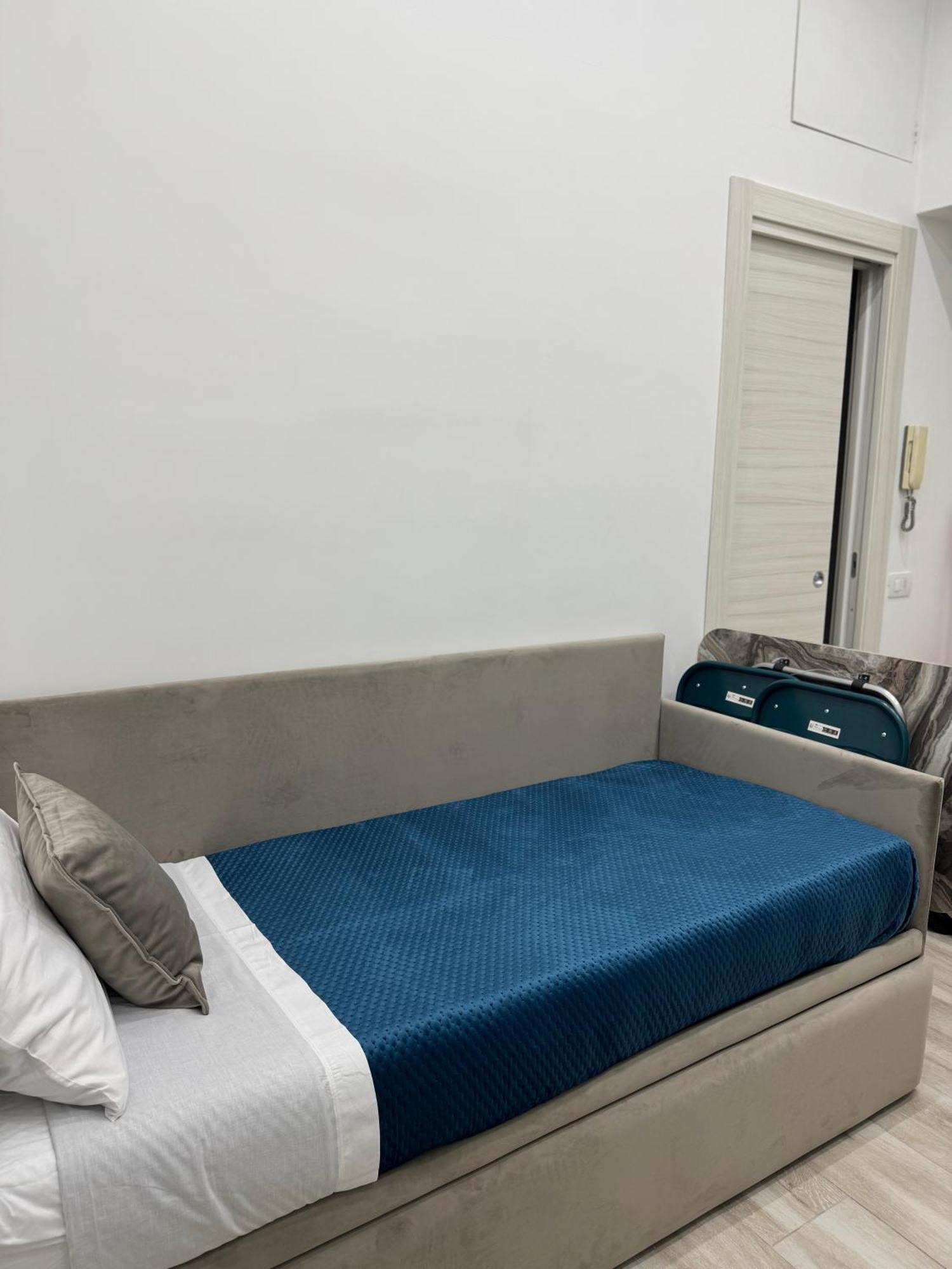 Isabel House Apartment *